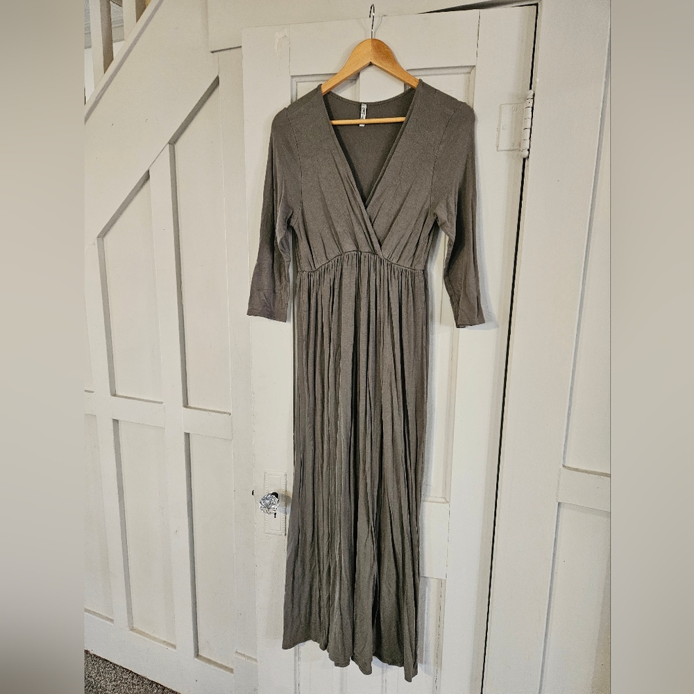 3/4 Length Sleeve Olive Green Maternity Maxi Dress